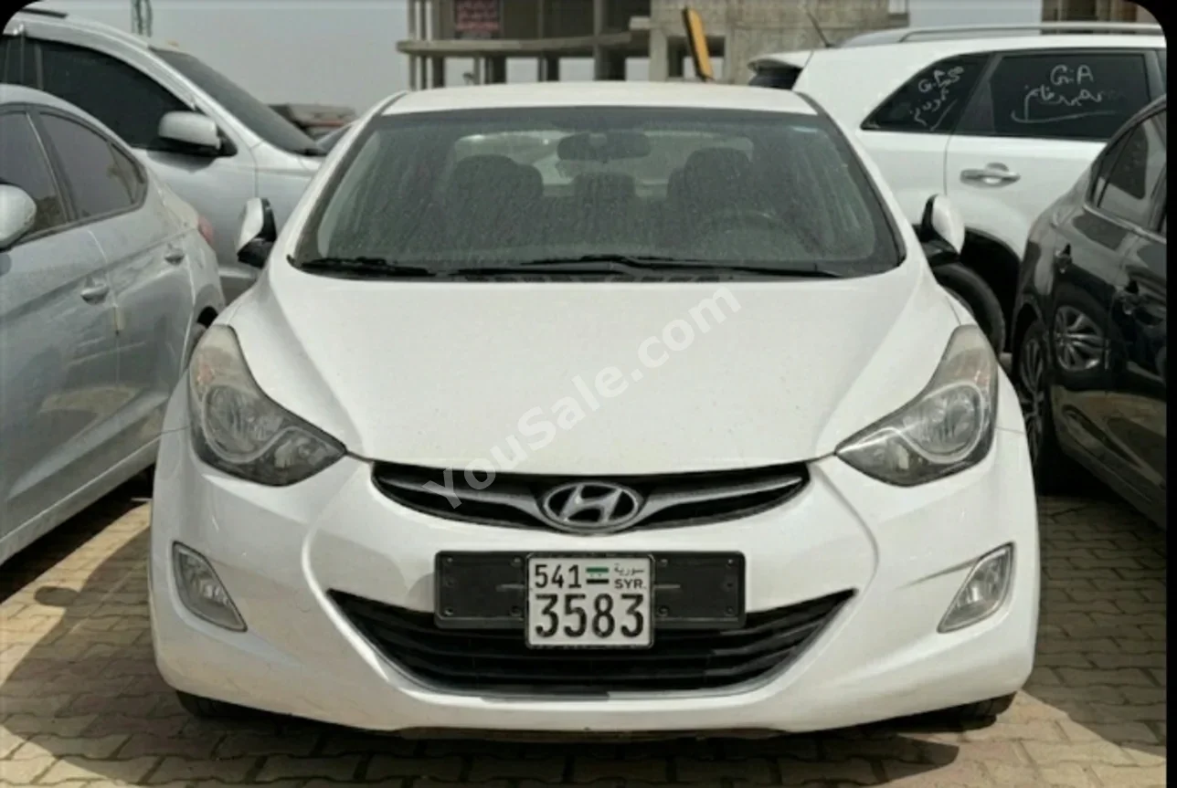 Hyundai Avante 2012 Automatic 212,000 km 4 Cylinder FWD Sedan White Gasoline