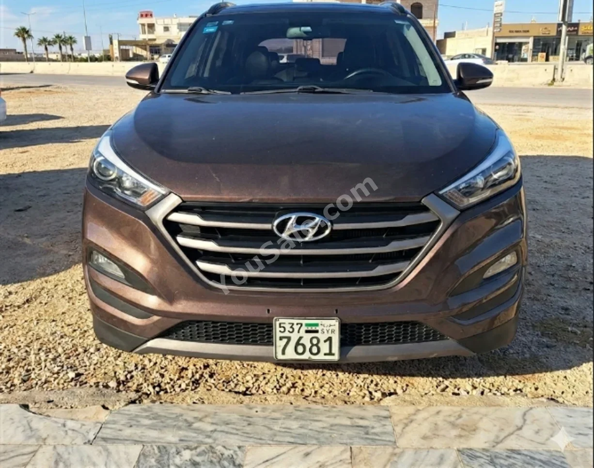Hyundai Tucson 2016 Automatic 178,000 km 4 Cylinder FWD SUV Brown Gasoline