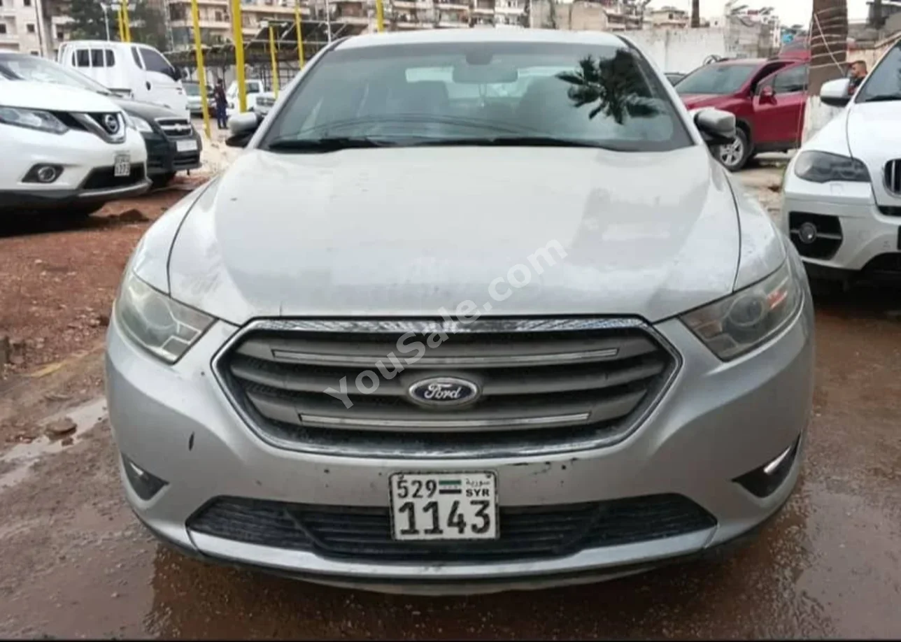 Ford Taurus SEL 2013 Automatic 159,000 km 4 Cylinder FWD Sedan Silver Gasoline