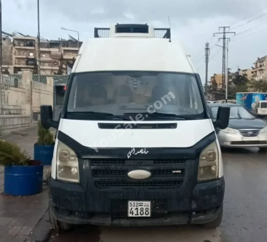 Ford Transit 2008 Manual 170,000 km 6 Cylinder RWD Van / Bus White Diesel