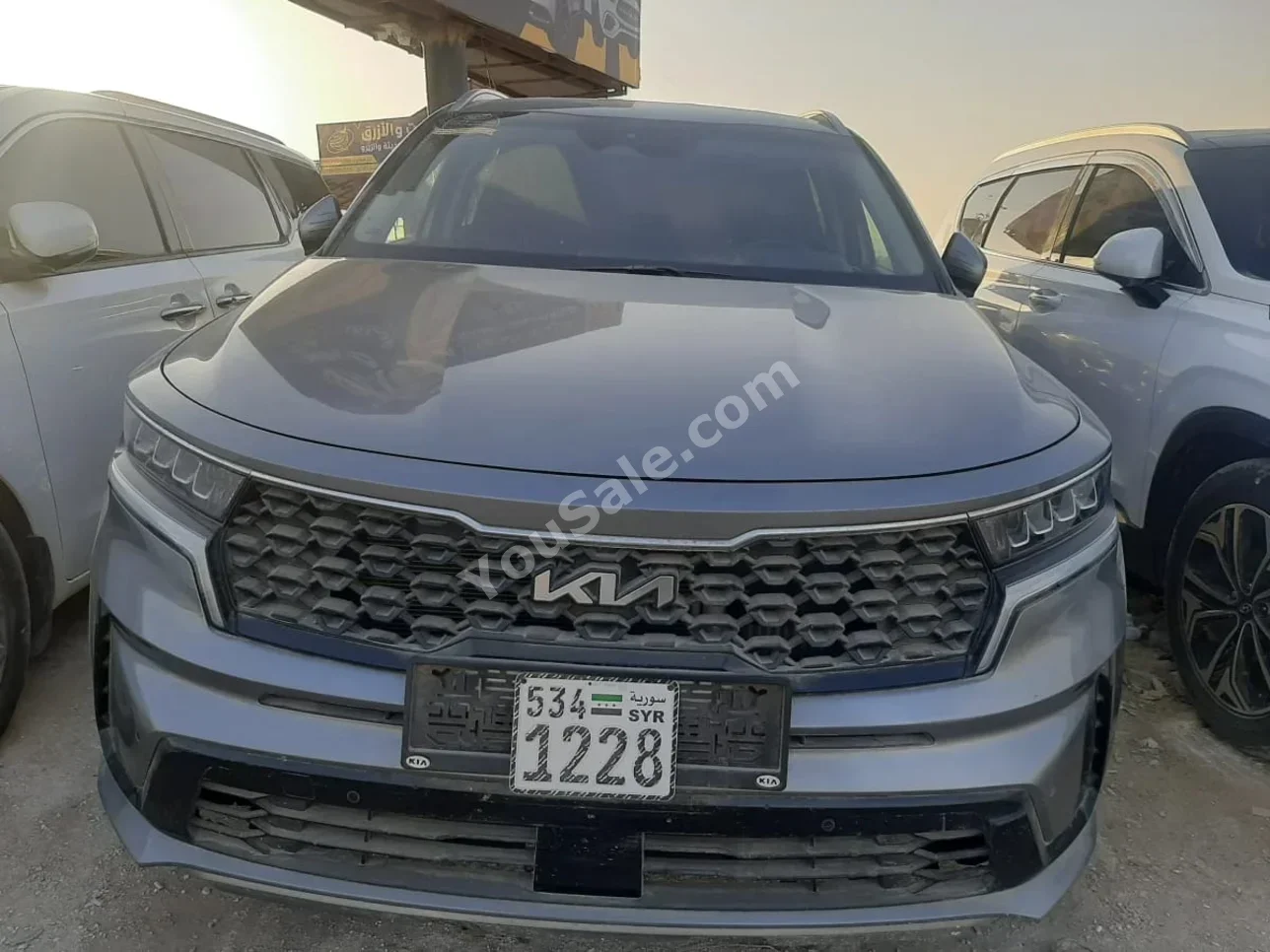 Kia  Sorento  2021  Automatic  27,000 km  4 Cylinder  FWD  SUV  Gray Metallic  Diesel