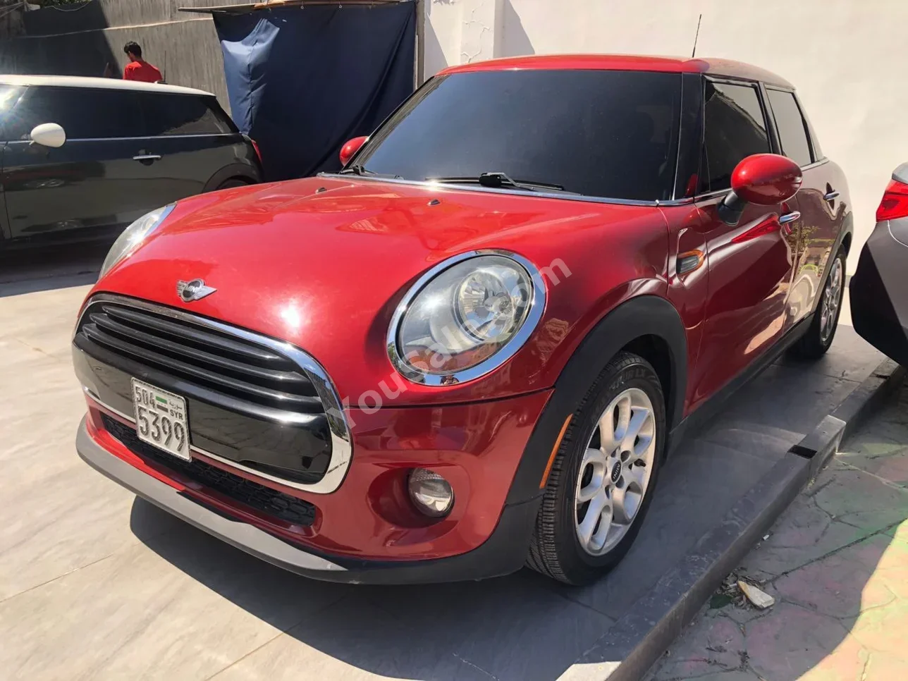 Mini Cooper 2018 Automatic 99,000 km 4 Cylinder FWD Hatchback Red Gasoline