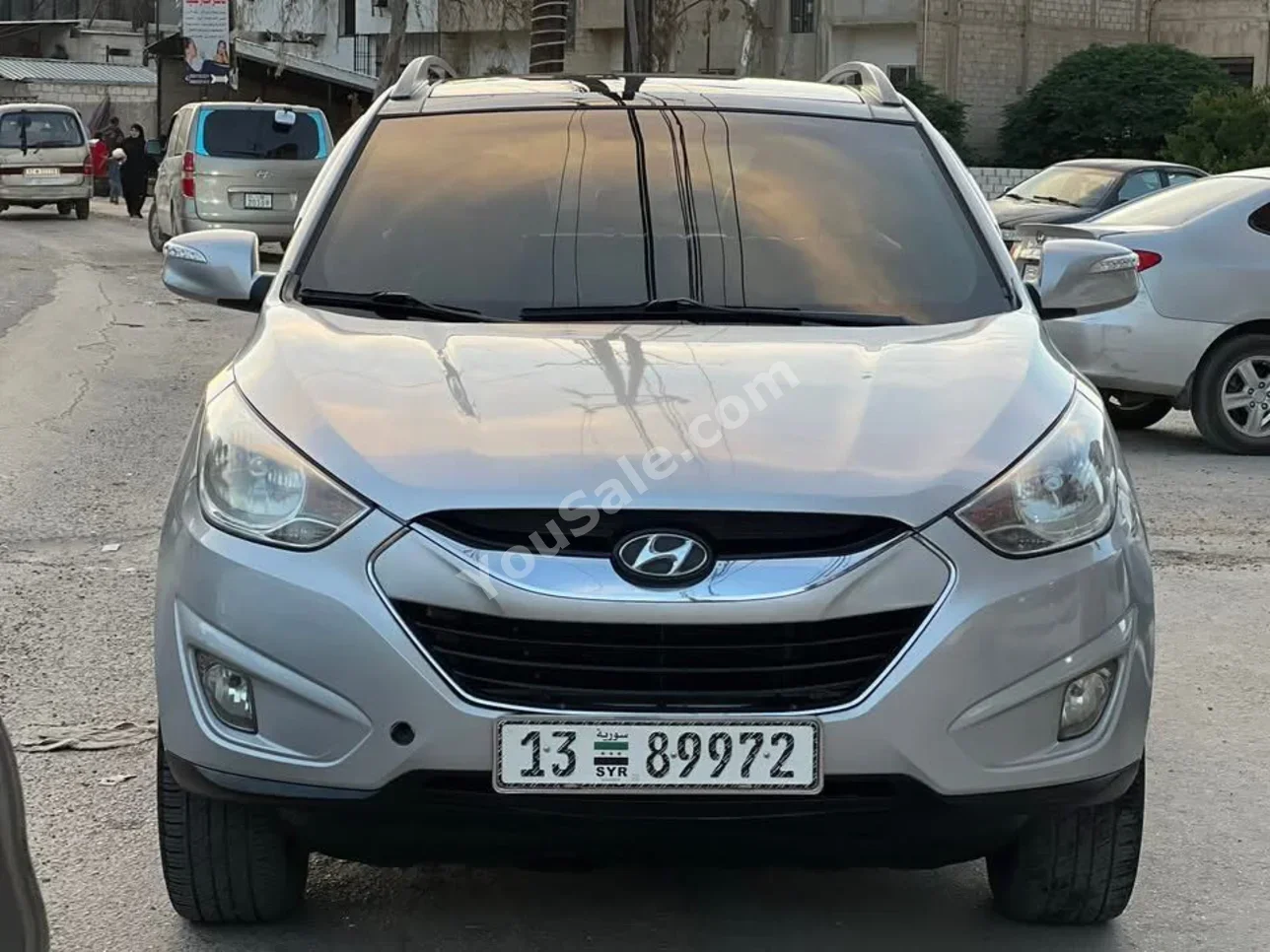 Hyundai Tucson 2012 Automatic 180,000 km 4 Cylinder FWD SUV Silver Diesel