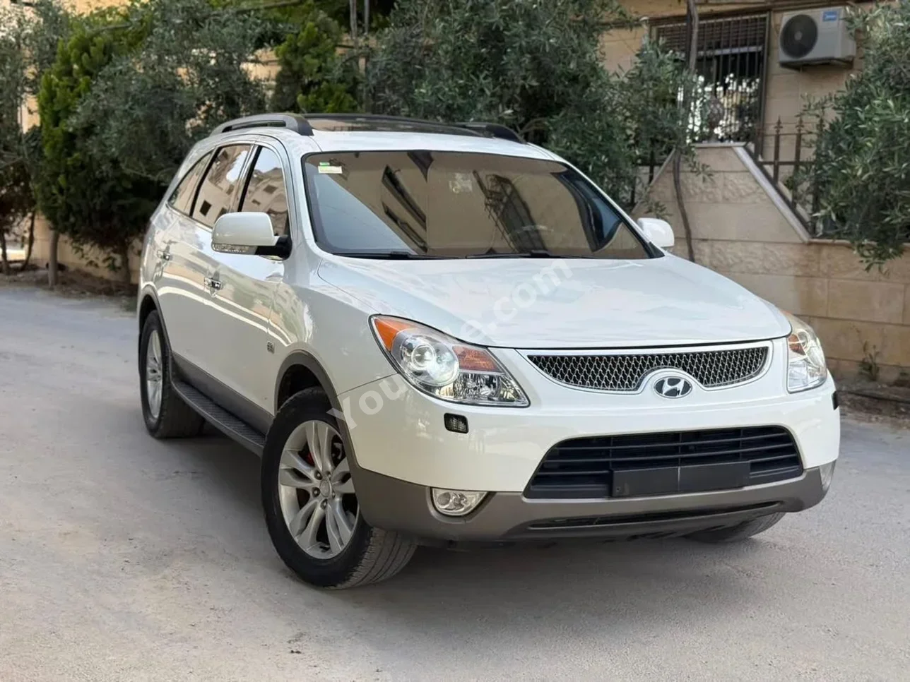 Hyundai Veracruz 2008 Automatic 171,000 km 6 Cylinder AWD SUV White Diesel