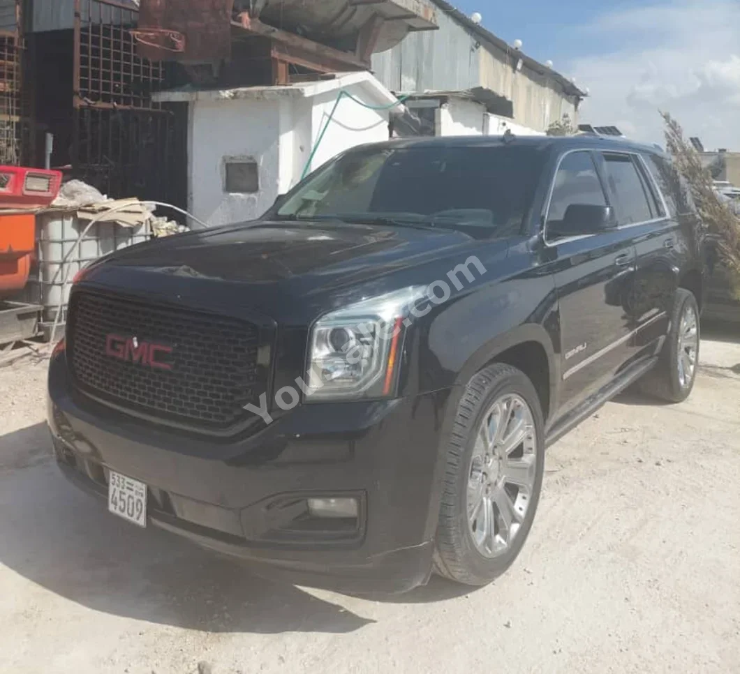 GMC Yukon 2015 Automatic 215,000 km 8 Cylinder 4WD SUV Black Gasoline