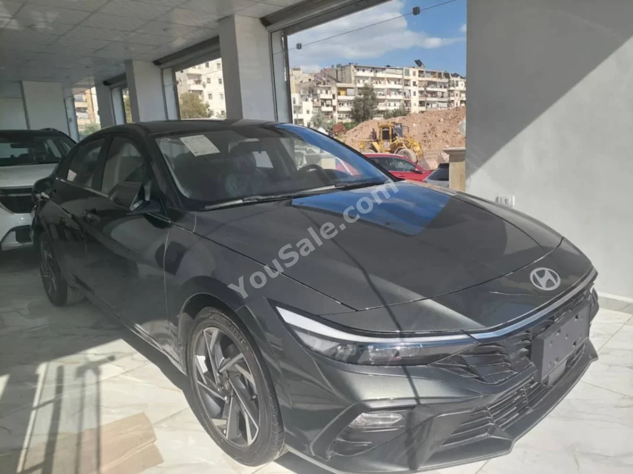 Hyundai Elantra 2025 Automatic 0 km 4 Cylinder FWD Sedan Black Gasoline