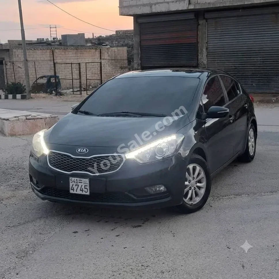 Kia K3 2013 Automatic 145,000 km 4 Cylinder FWD Sedan Black Gasoline