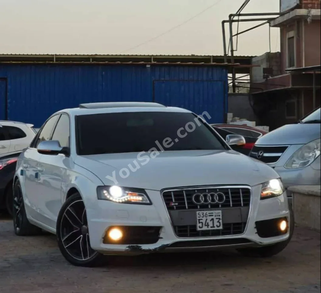 Audi A4 2011 Automatic 176,000 km 4 Cylinder RWD Sedan White Gasoline