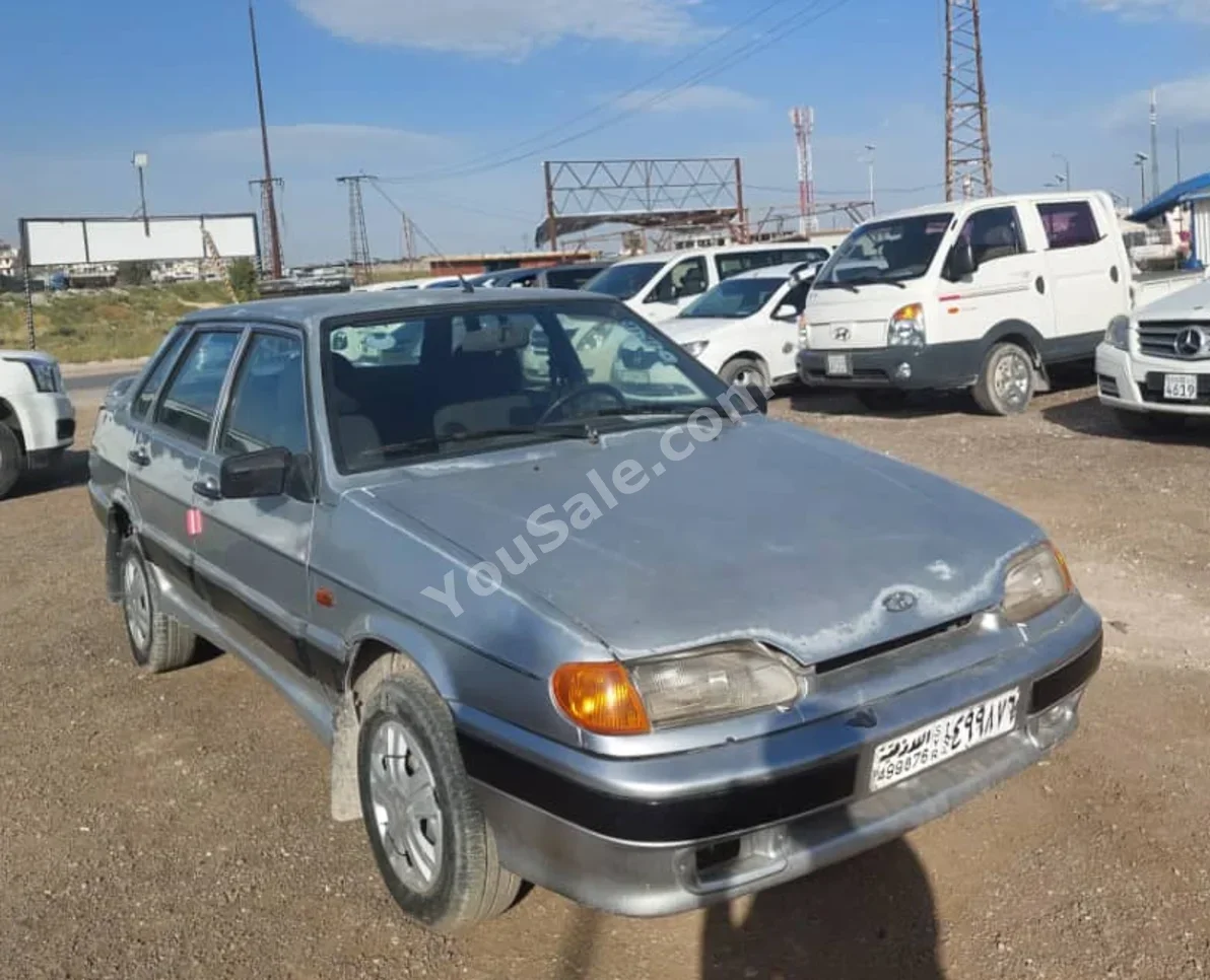 Lada Niva 2005 Manual 412,000 km 4 Cylinder FWD Sedan Silver Gasoline