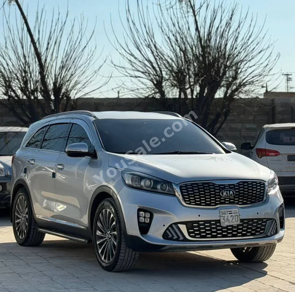 Kia Sorento 2015 Automatic 166,000 km 6 Cylinder FWD SUV Silver Diesel