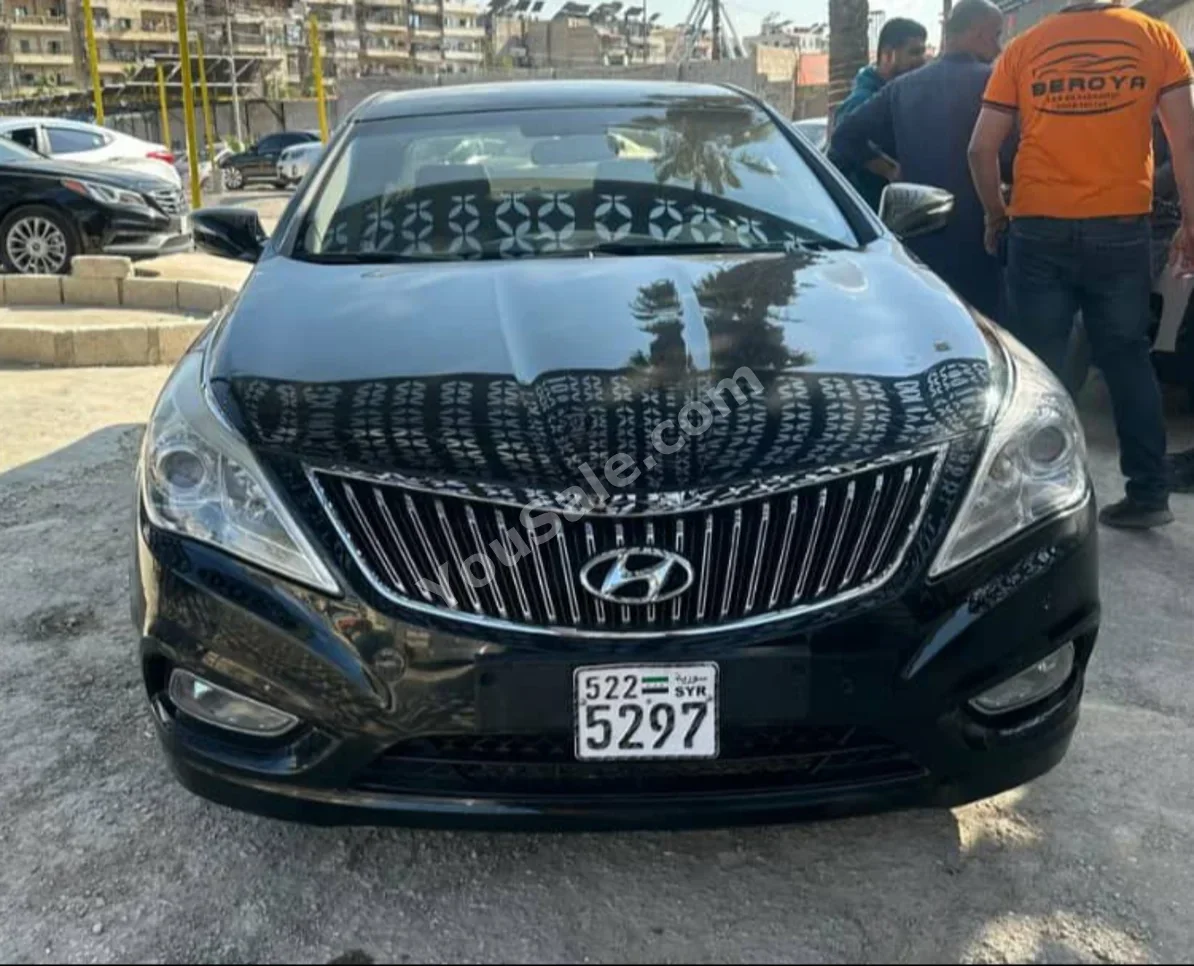 Hyundai Grandeur 2012 Automatic 161,000 km 4 Cylinder FWD Sedan Black Gasoline