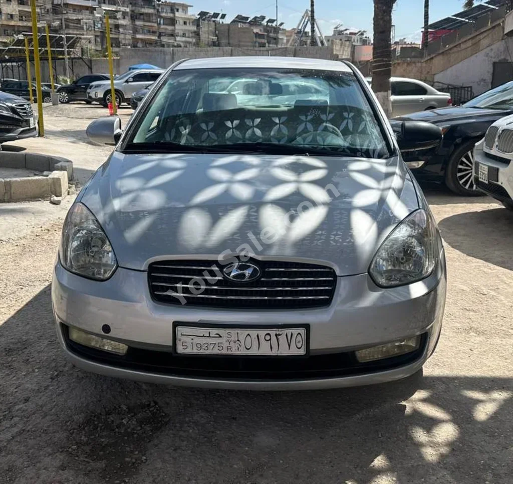 Hyundai Verna 2006 Automatic 170,000 km 4 Cylinder FWD Sedan Silver Gasoline
