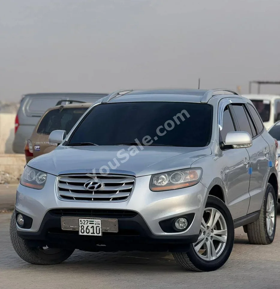 هيونداي سانتا في 2010 اتوماتيك 213,000 كم 4 سلندر دفع أمامي اس يو في فضي ديزل