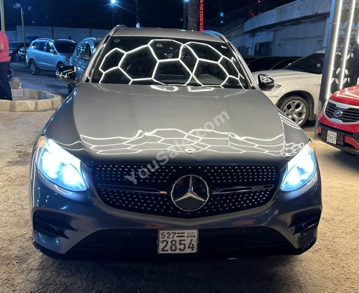 مرسيدس - بنز  جي ال سي  43 إيه أم  جي  2018  اتوماتيك  150,000 كم  6 سلندر  دفع رباعي  اس يو في  رصاصي  بنزين