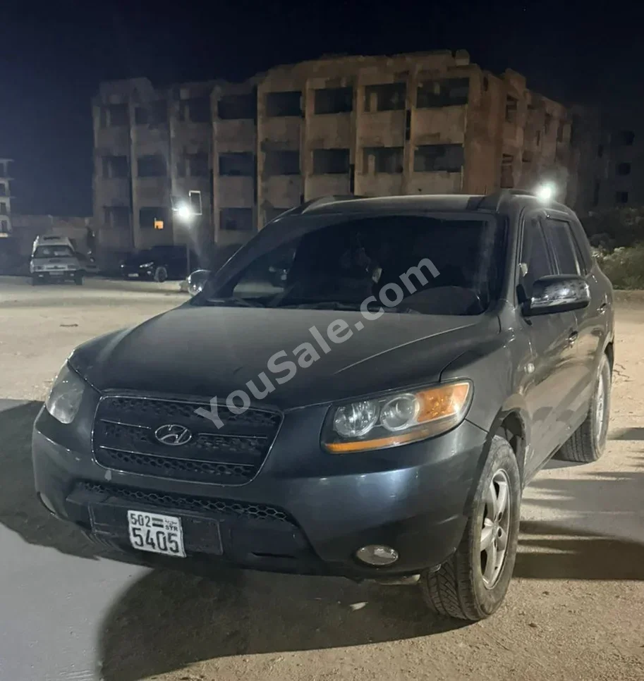 هيونداي سانتا في 2006 اتوماتيك 259,000 كم 4 سلندر دفع أمامي اس يو في رصاصي بنزين