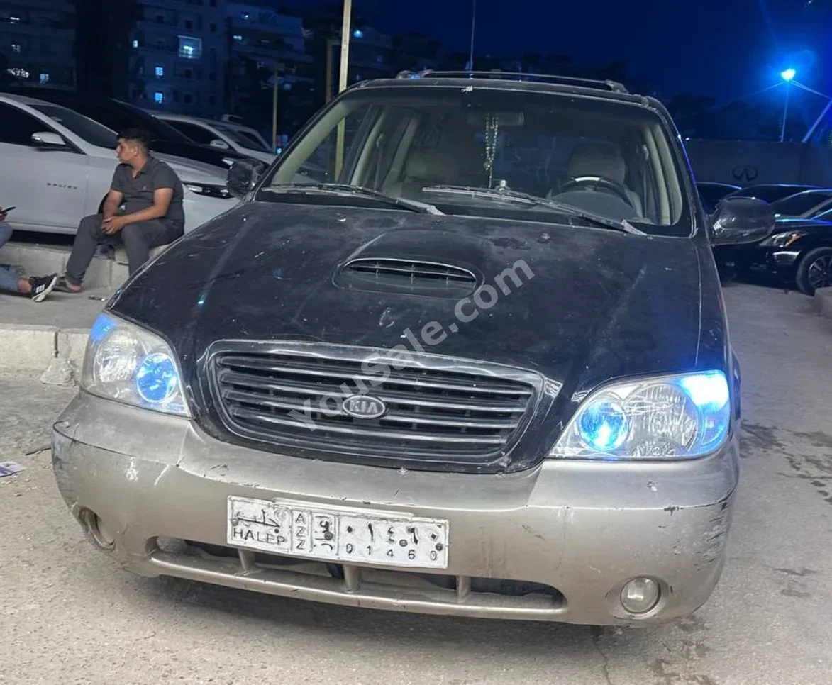 كيا  كارنفال  2004  اتوماتيك  482,000 كم  4 سلندر  دفع خلفي  فان \ باص  أسود  ديزل