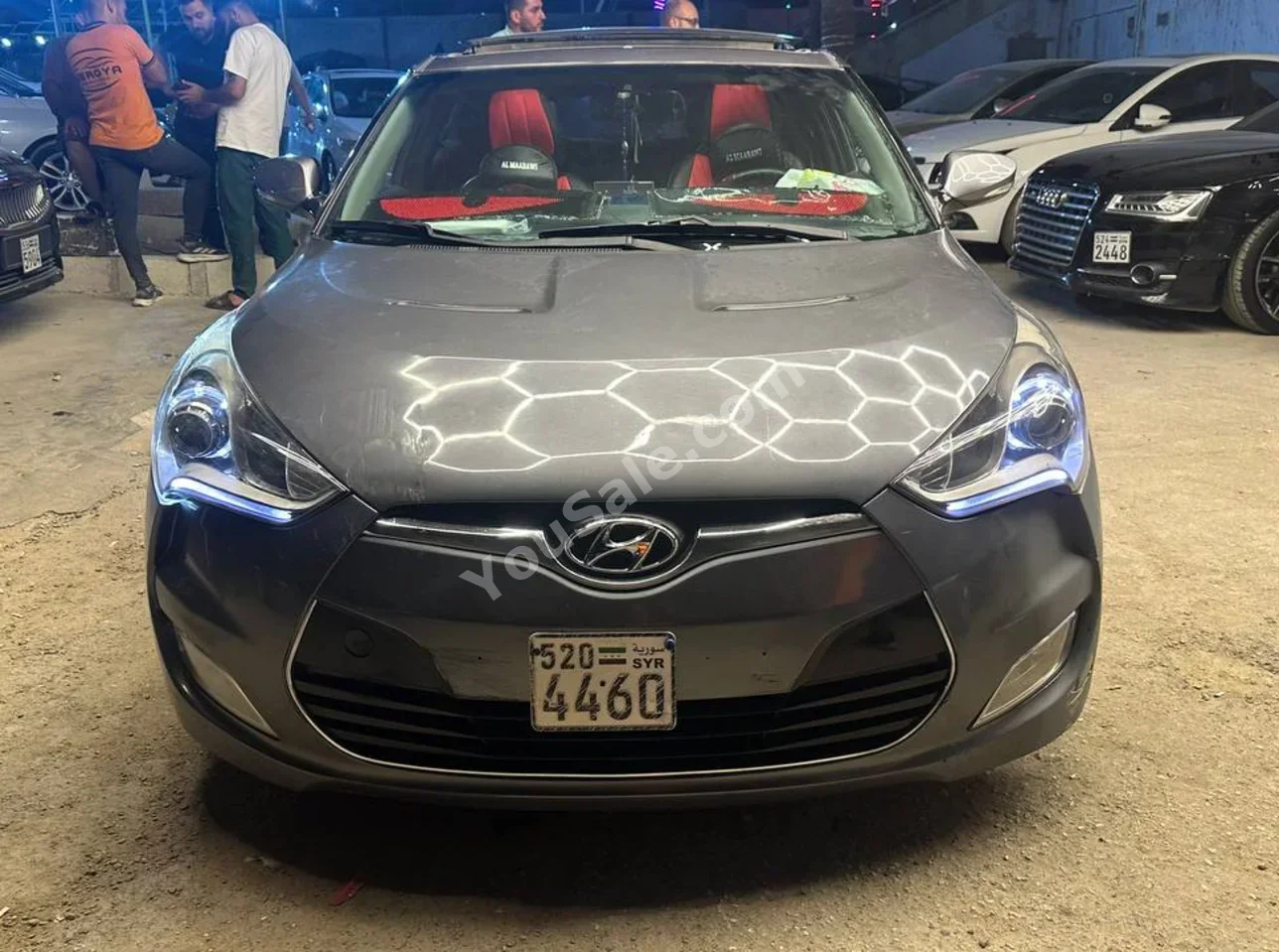 Hyundai Veloster 2013 Automatic 167,000 km 4 Cylinder FWD Coupe / Sport Dark Gray Gasoline