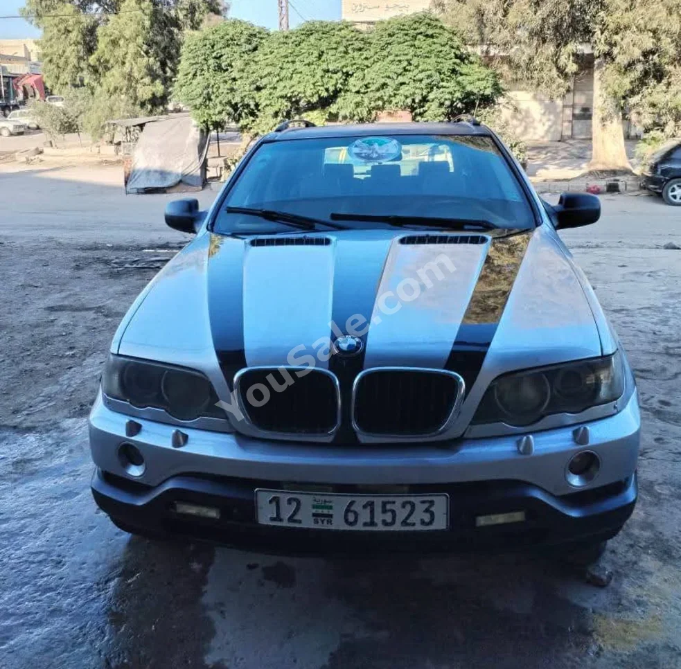 بي ام دبليو الفئة - اكس 5 2006 اتوماتيك 275,000 كم 4 سلندر دفع خلفي اس يو في فضي بنزين
