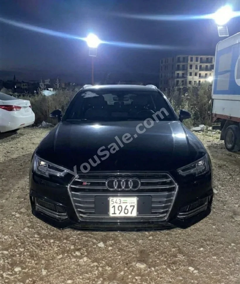Audi  A4  2017  Automatic  179,000 km  4 Cylinder  RWD  Hatchback  Black  Diesel