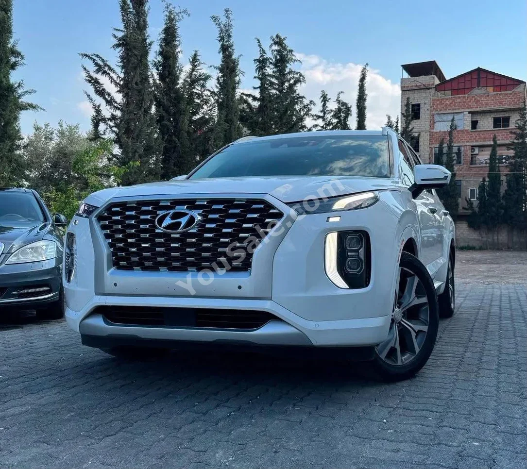Hyundai  Palisade  2021  Automatic  120,000 km  6 Cylinder  FWD  SUV  White  Gasoline