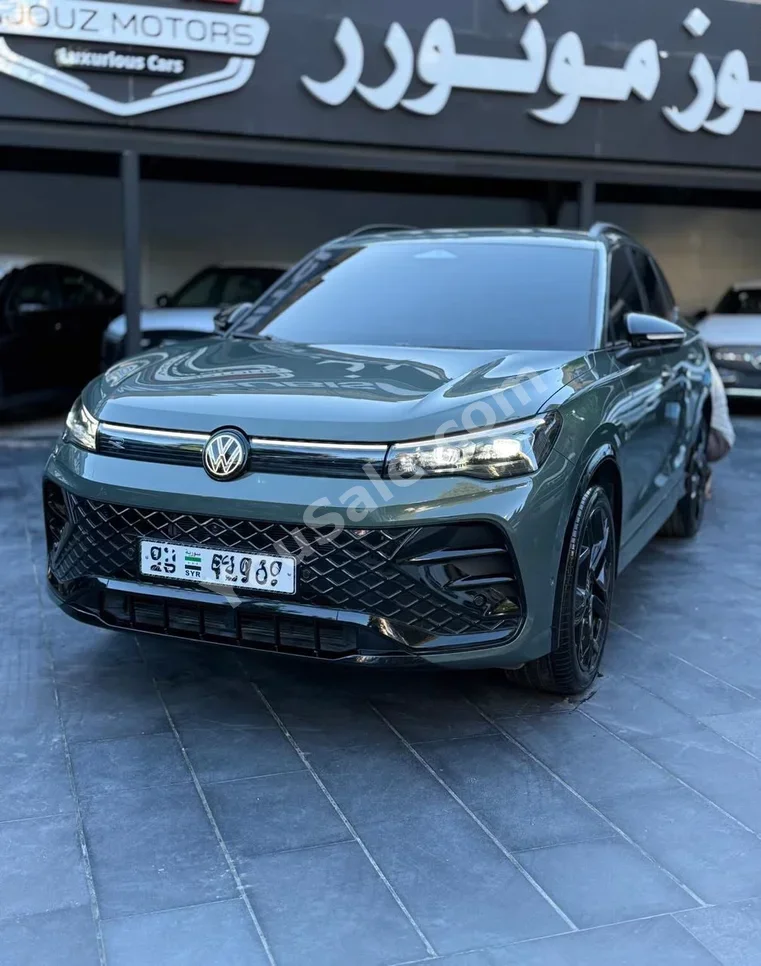 Volkswagen TIGUAN 2026 Automatic 9,000 km 4 Cylinder FWD SUV Dark Green Gasoline