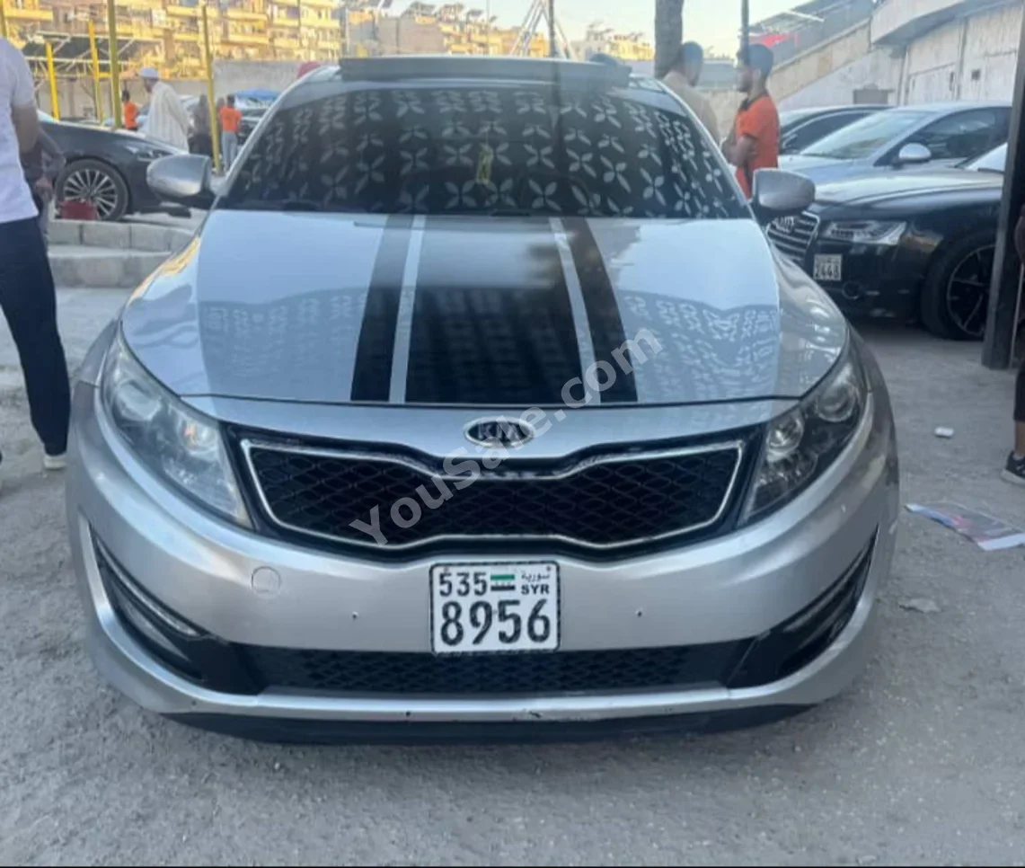 Kia K5 2013 Automatic 143,000 km 4 Cylinder FWD Sedan Silver Gasoline