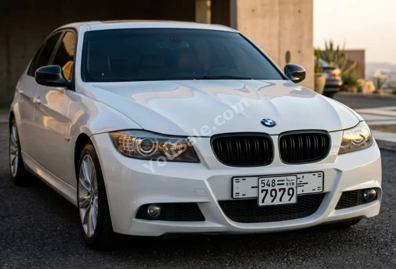 BMW 3-Series 320i 2011 Automatic 175,000 km 4 Cylinder RWD Sedan White Diesel