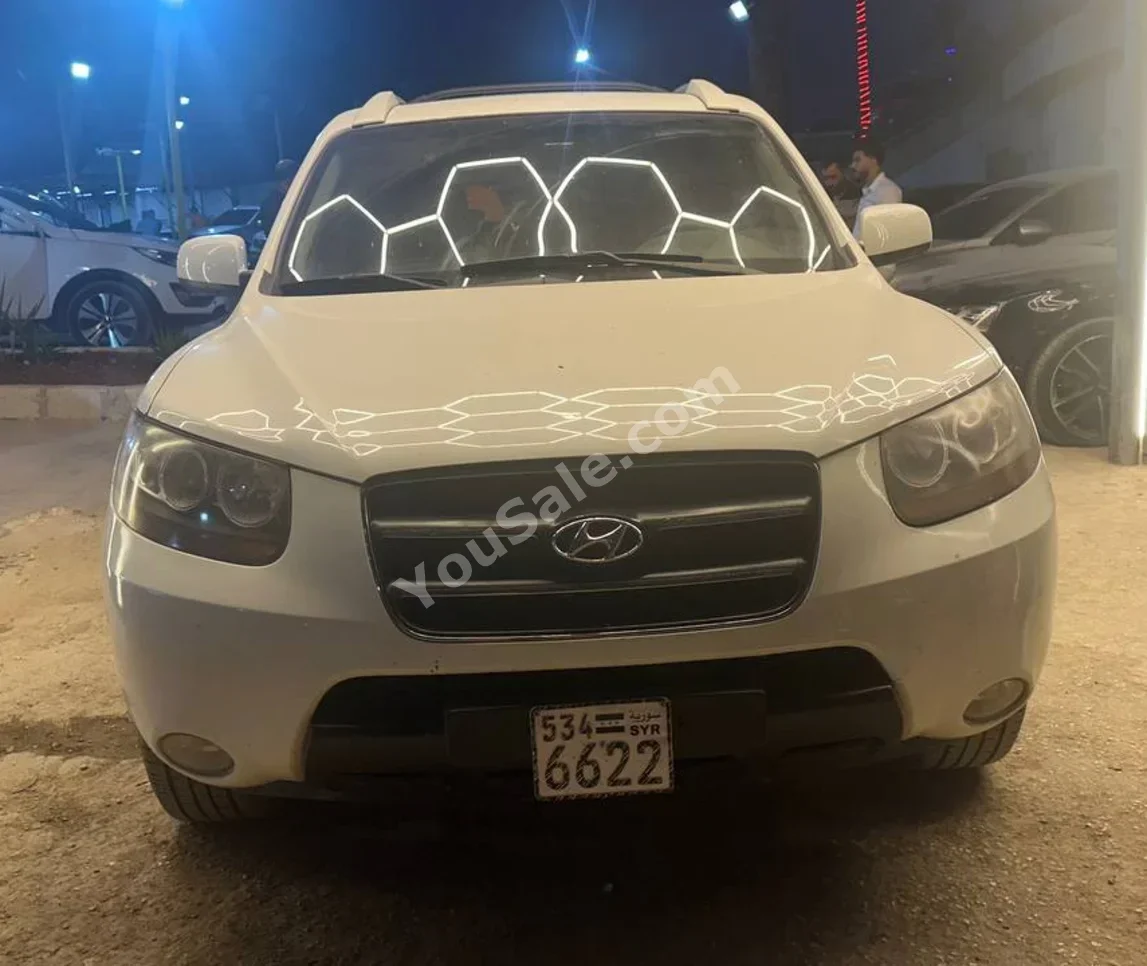 Hyundai Santa Fe 2008 Automatic 337,000 km 4 Cylinder FWD SUV White Gasoline