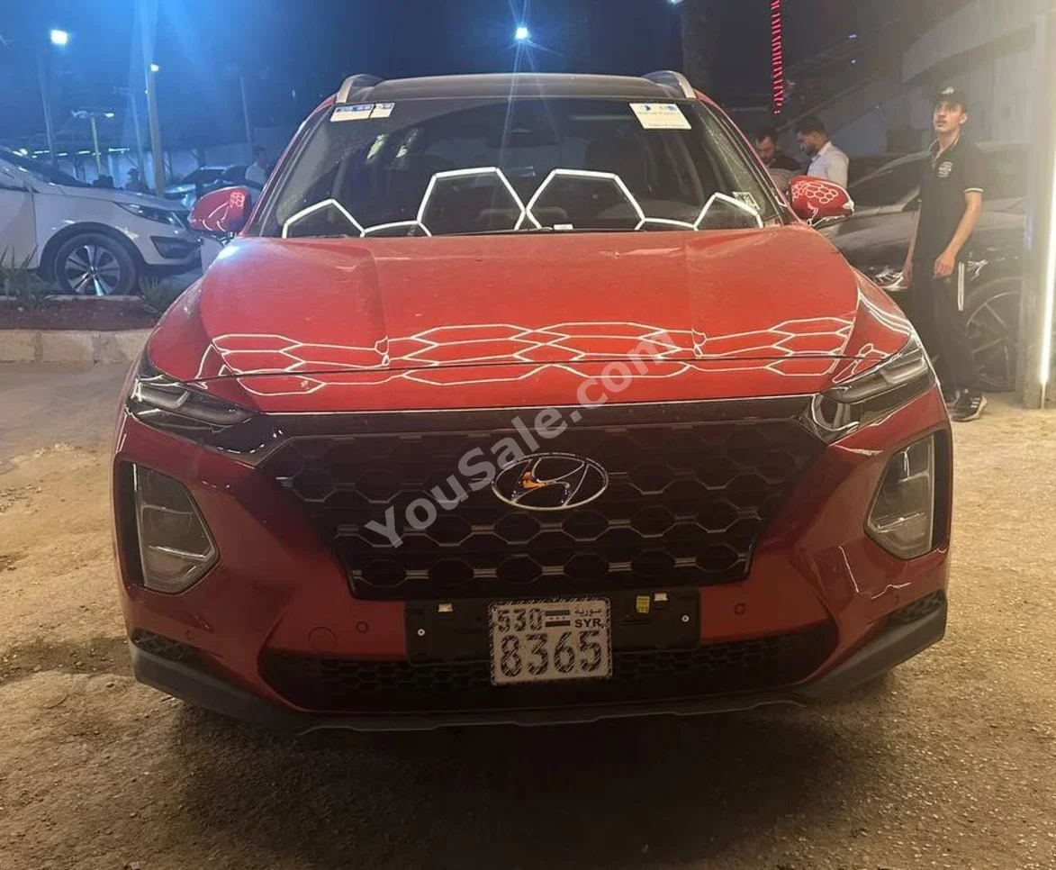 Hyundai Santa Fe 2020 Automatic 56,000 km 4 Cylinder FWD SUV Red Gasoline