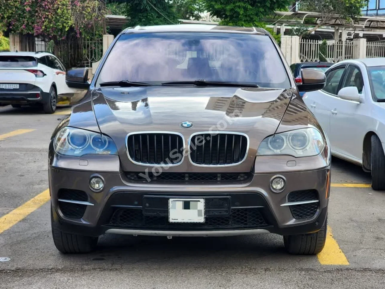 BMW X-Series 5 2011 Automatic 135,000 km 6 Cylinder AWD SUV Brown Gasoline