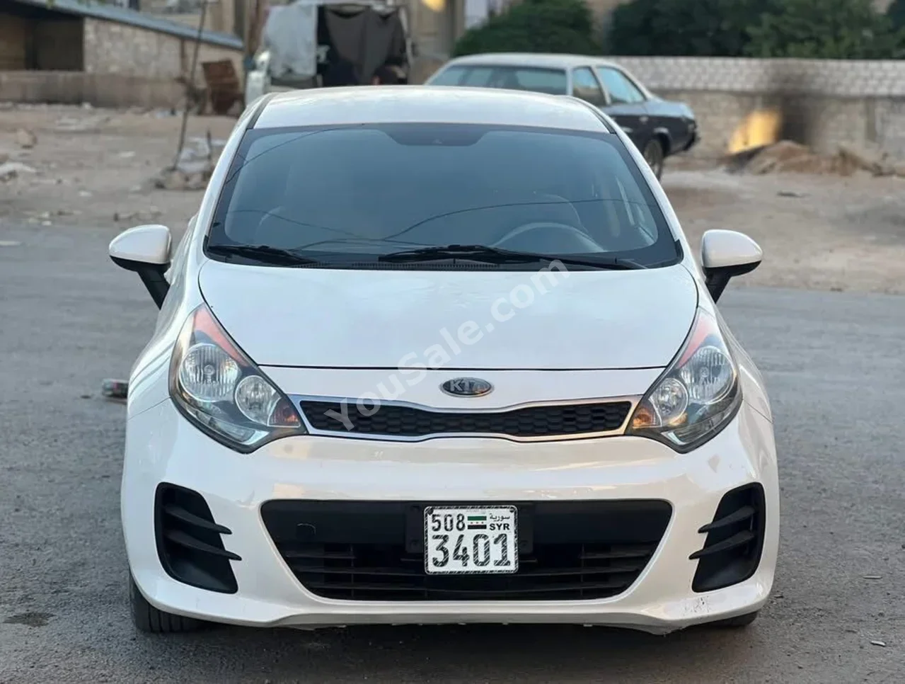 Kia Rio 2016 Automatic 147,000 km 4 Cylinder FWD Hatchback White Gasoline