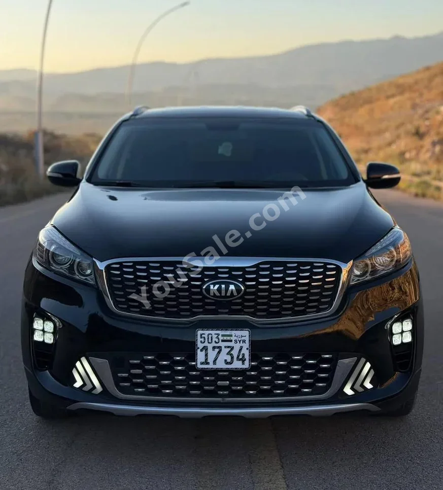 Kia Sorento 2016 Automatic 121,000 km 6 Cylinder AWD SUV Black Gasoline