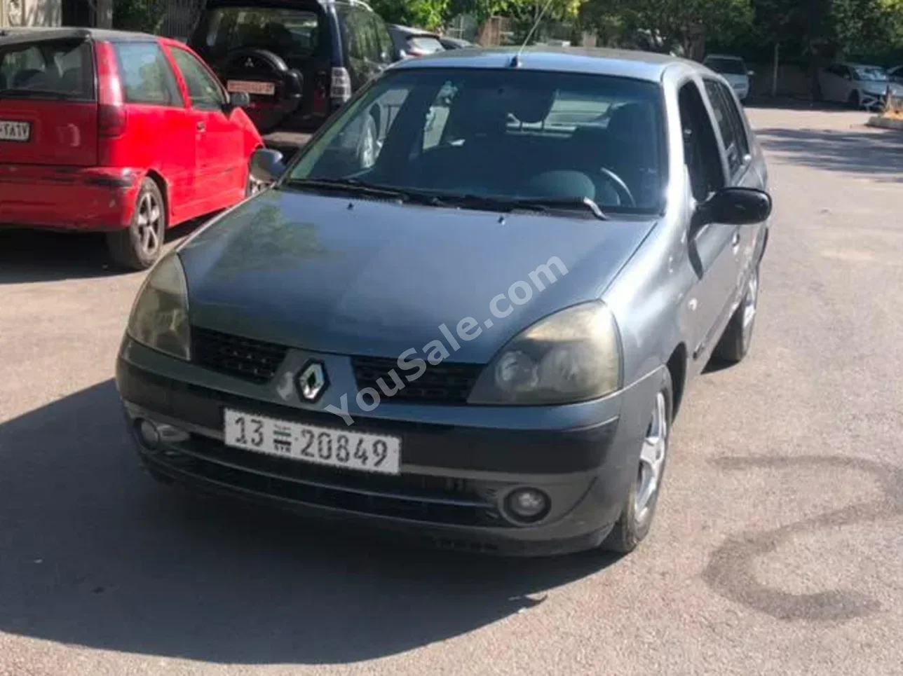 Renault Clio 2004 Automatic 310,000 km 4 Cylinder FWD Sedan Gray Gasoline