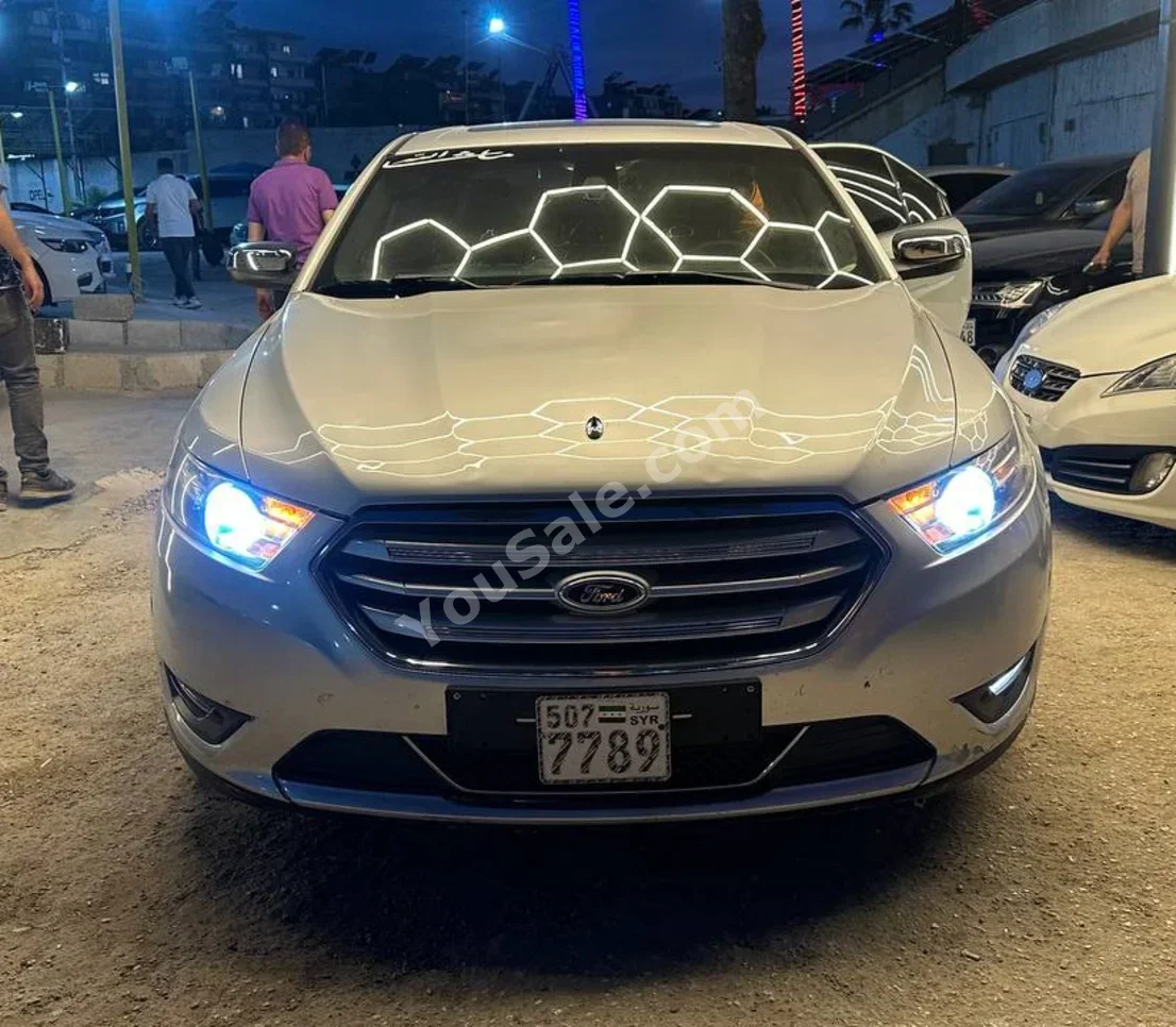 Ford Taurus 2013 Automatic 160,000 km 4 Cylinder FWD Sedan Silver Gasoline