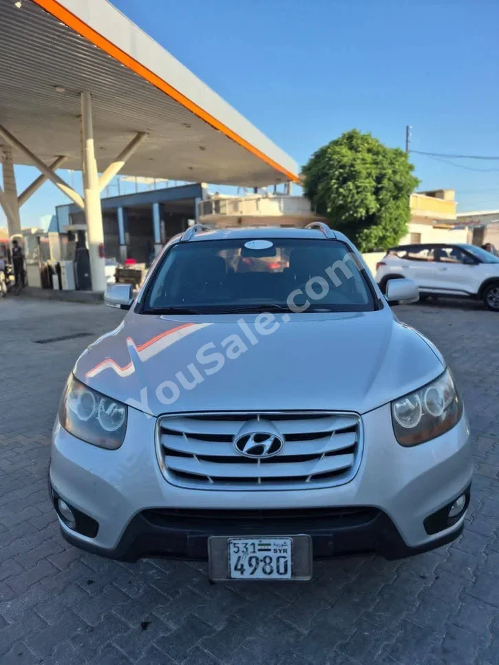 هيونداي سانتا في 2009 اتوماتيك 275,000 كم 4 سلندر دفع أمامي اس يو في فضي ديزل