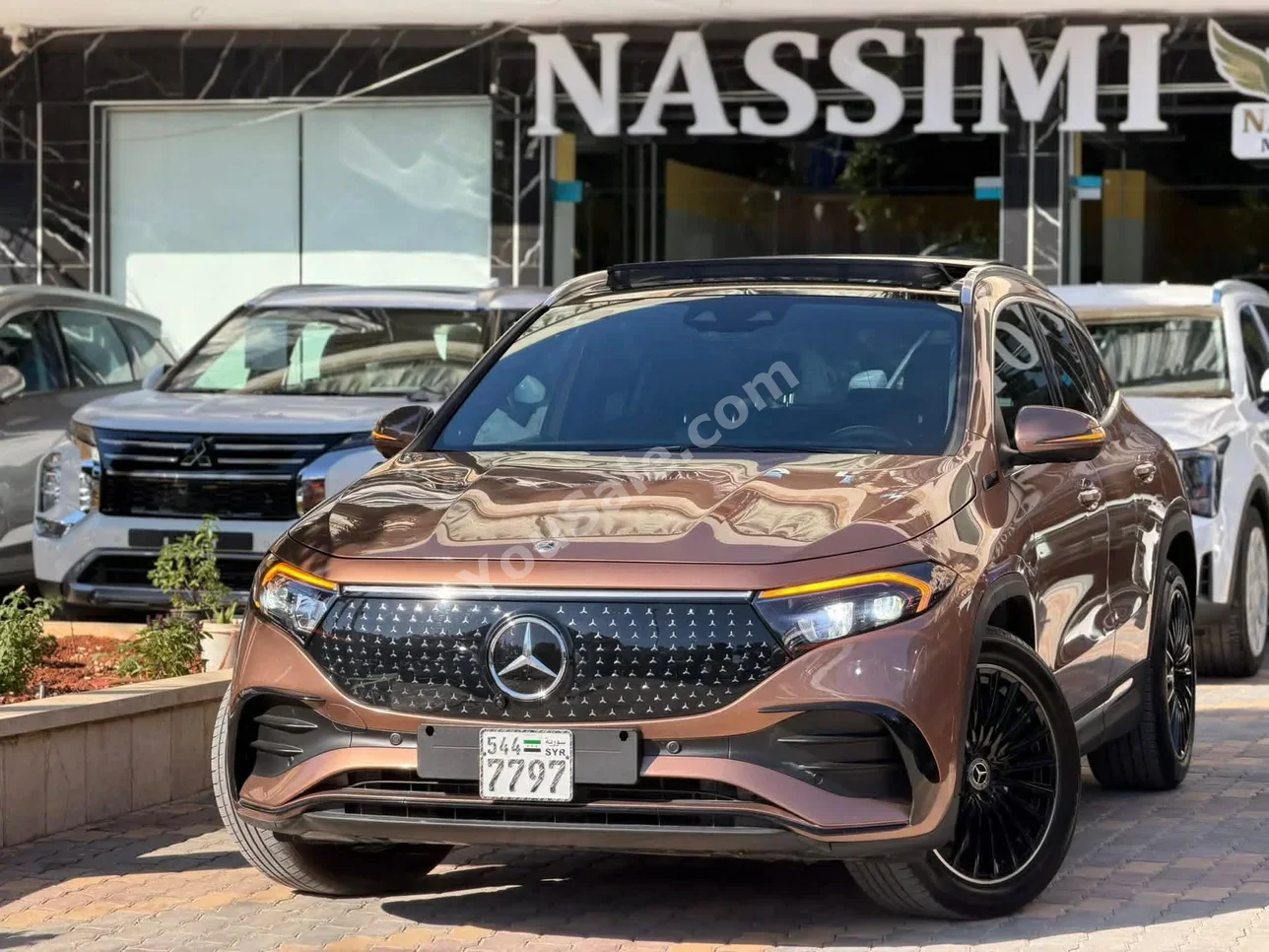 مرسيدس - بنز  اي كيو اي  250  2022  اتوماتيك  25,000 كم  4 سلندر  دفع أمامي  اس يو في  بني غامق  كهربائية