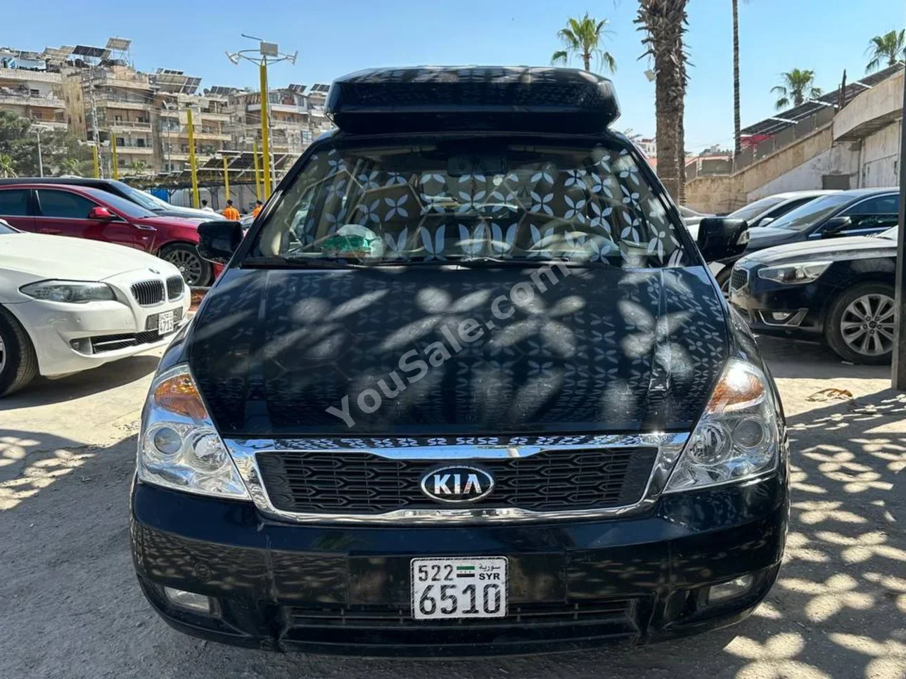 Kia Carnival 2013 Automatic 188,000 km 4 Cylinder RWD Van / Bus Black Diesel