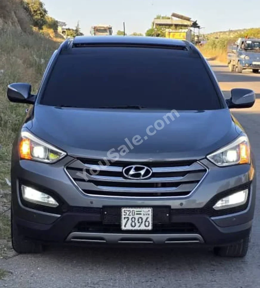 Hyundai Santa Fe 2013 Automatic 140,000 km 4 Cylinder FWD SUV Gray Diesel