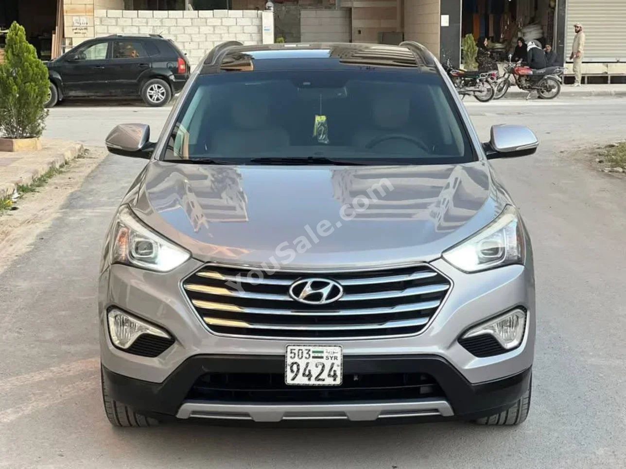 Hyundai Santa Fe 2016 Automatic 141,000 km 6 Cylinder AWD SUV Silver Gasoline
