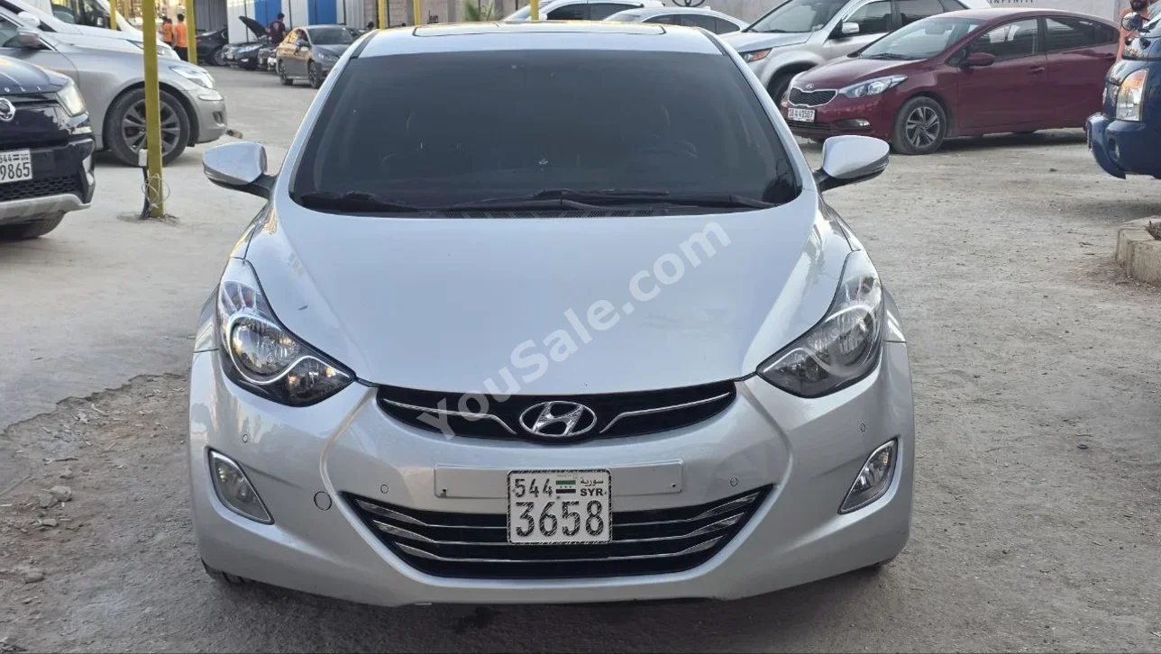 Hyundai Avante 2011 Automatic 210,000 km 4 Cylinder FWD Sedan Silver Gasoline