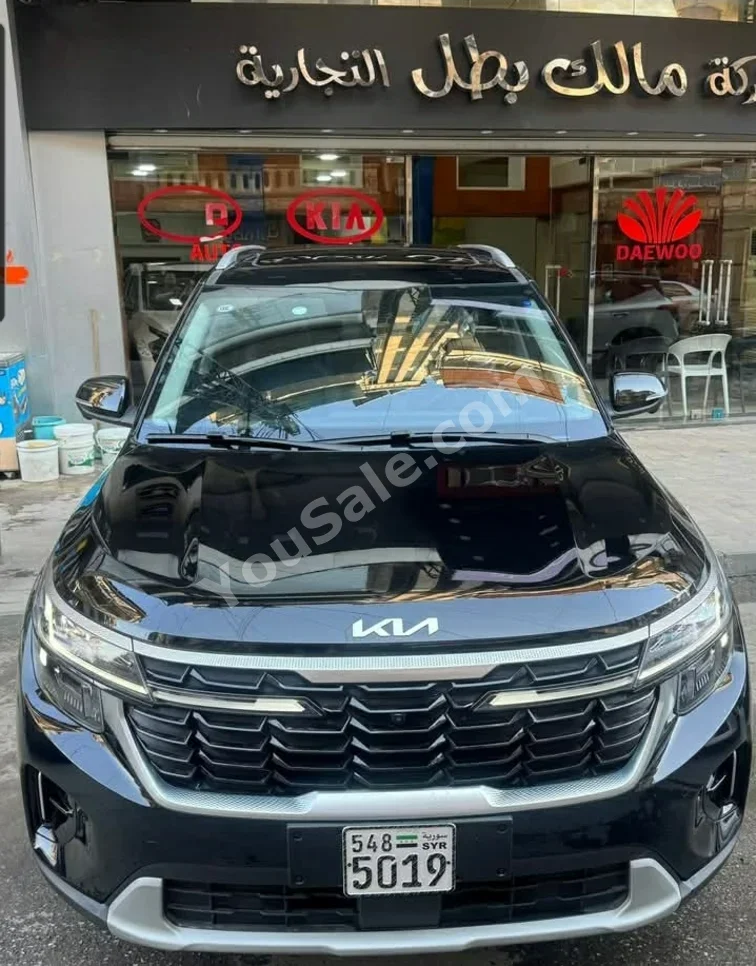 Kia  Seltos  2025  Automatic  2,100 km  4 Cylinder  FWD  SUV  Black  Gasoline