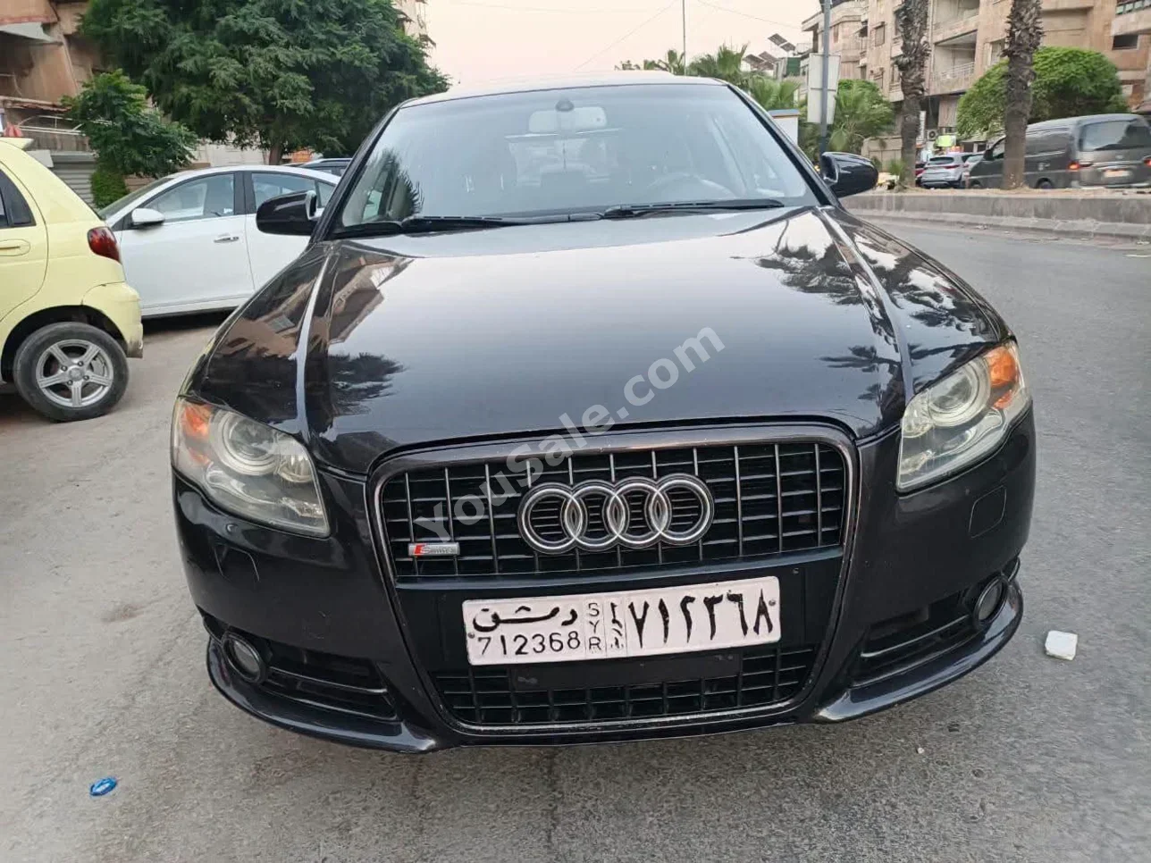 اودي  اس  4  2008  اتوماتيك  294,000 كم  4 سلندر  دفع رباعي  سيدان  أسود  بنزين