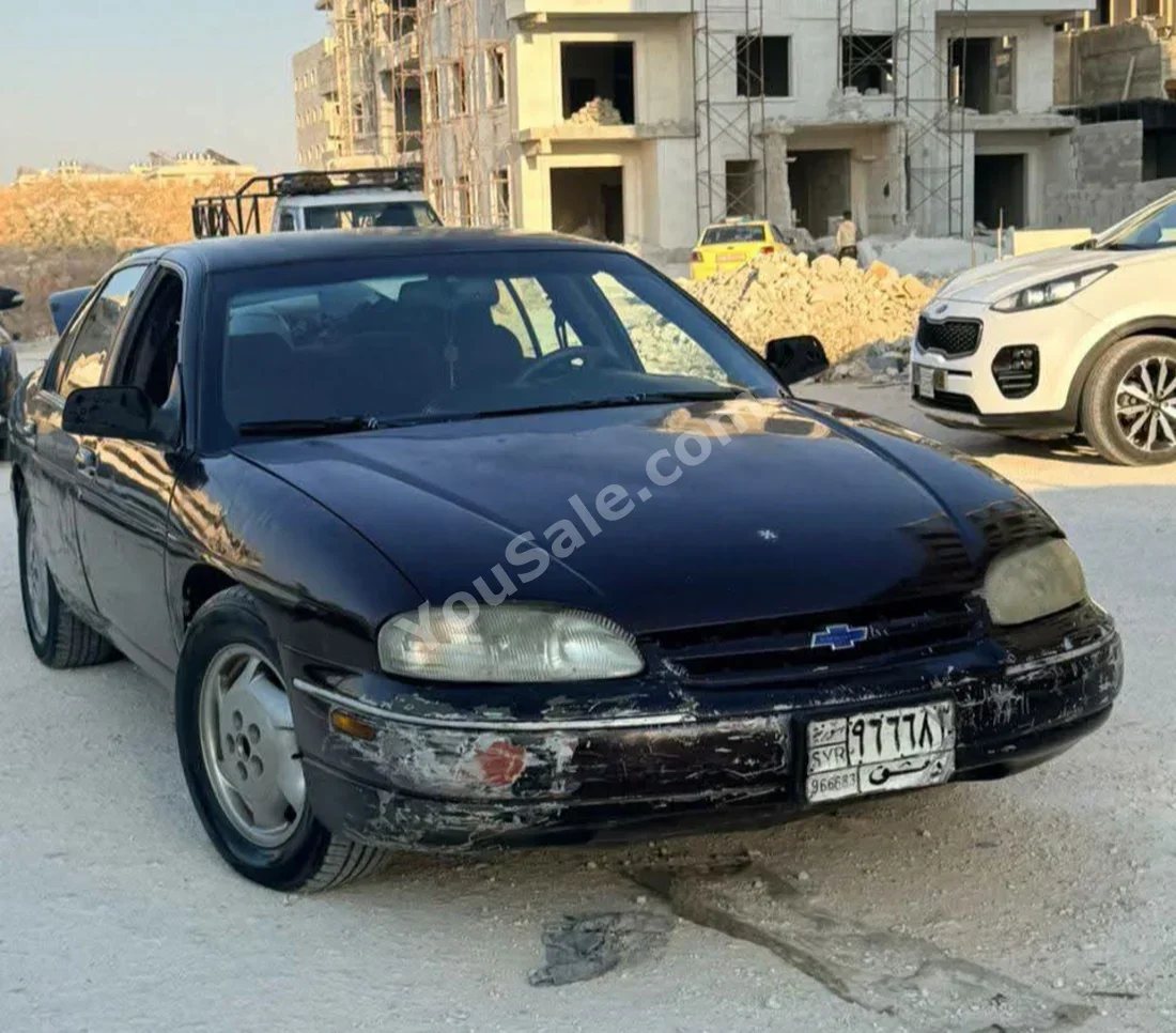 شفروليه  لومينا  1996  اتوماتيك  521,000 كم  6 سلندر  دفع خلفي  سيدان  أسود  بنزين