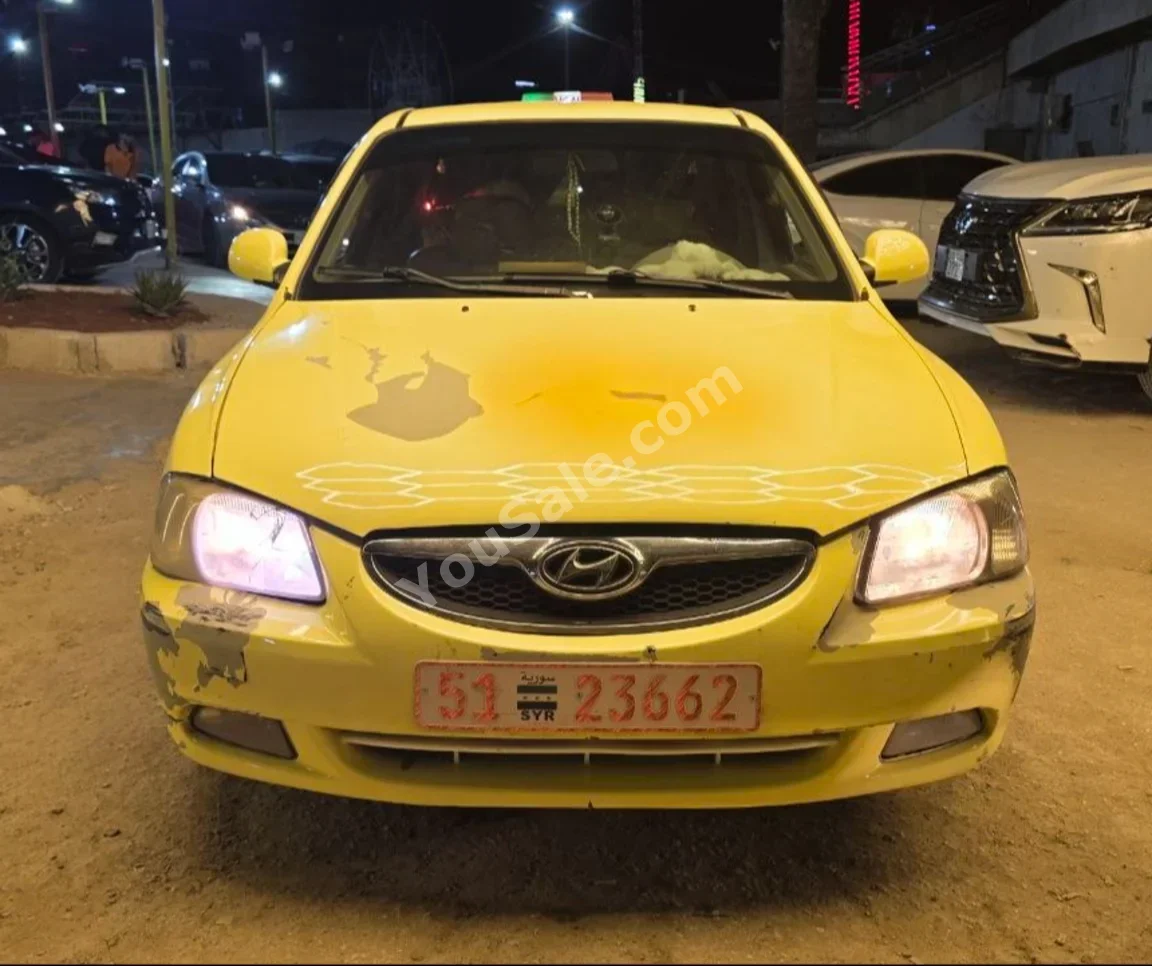 Hyundai  Verna  2011  Manual  251,000 km  4 Cylinder  FWD  Sedan  Yellow  Gasoline