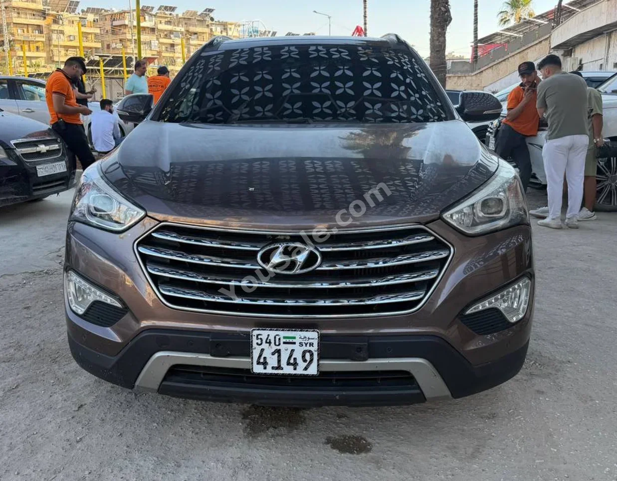 Hyundai Santa Fe 2014 Automatic 114,000 km 4 Cylinder 4WD SUV Brown Diesel