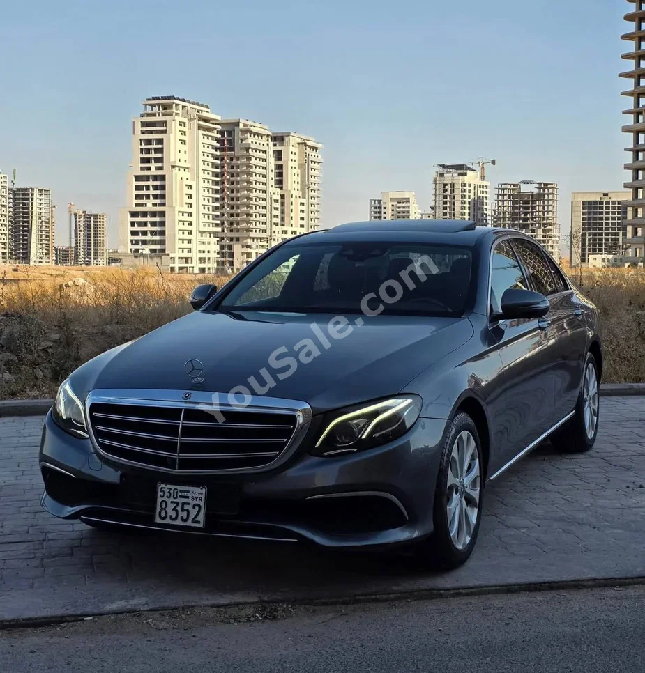 Mercedes-Benz E-Class 300 2019 Automatic 98,000 km 4 Cylinder 4WD Sedan Gray Gasoline