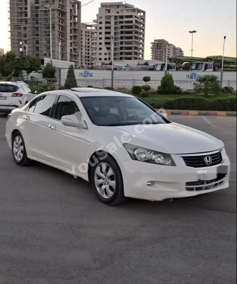 Honda Accord 2008 Automatic 181,000 km 4 Cylinder FWD Sedan White Gasoline