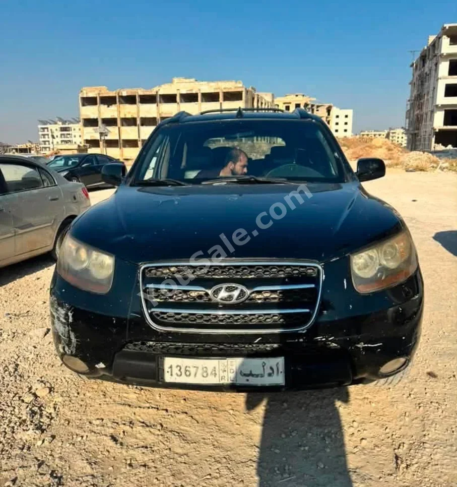 هيونداي سانتا في 2006 اتوماتيك 475,000 كم 4 سلندر دفع أمامي اس يو في أسود ديزل