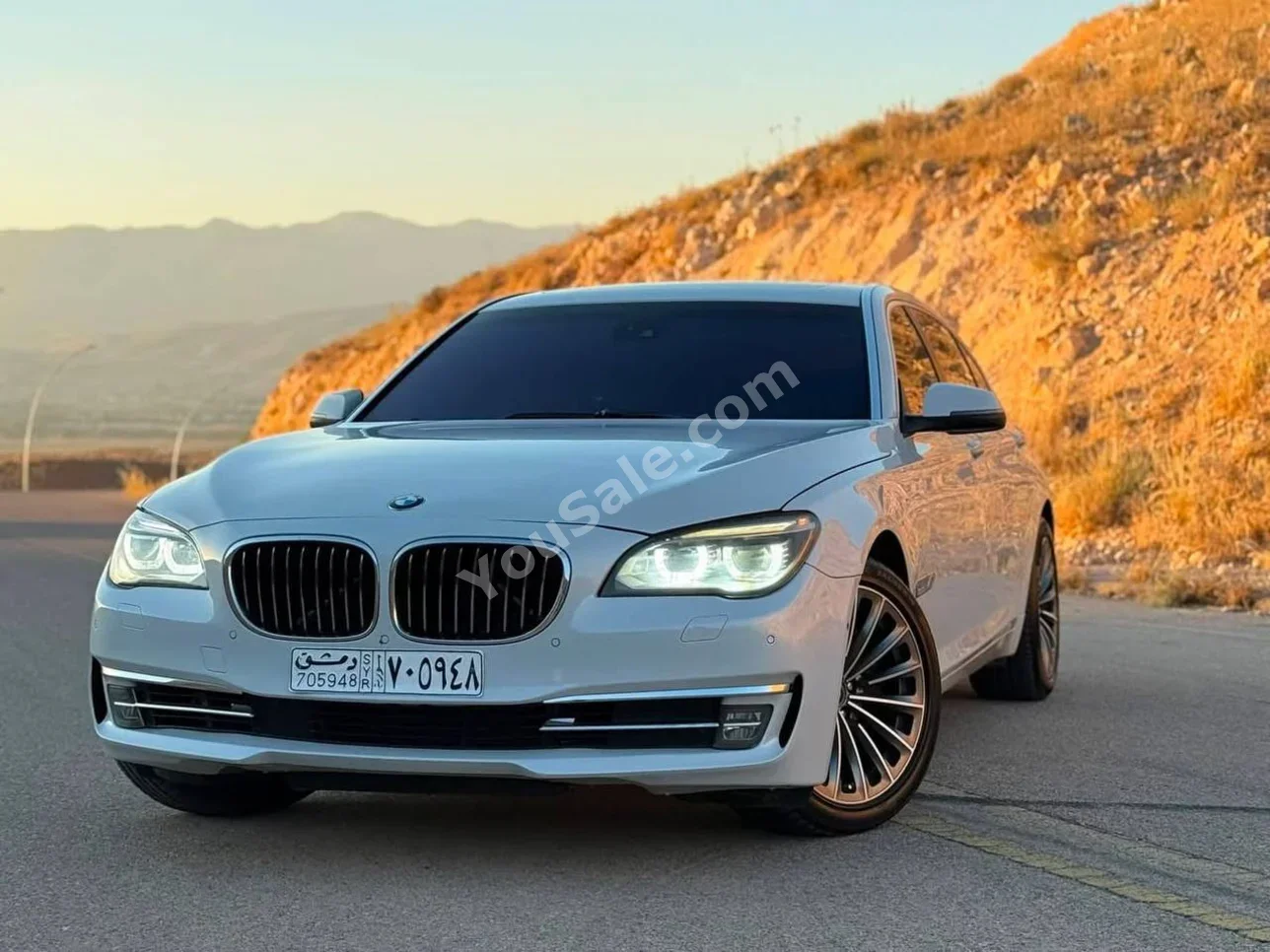 BMW  7-Series  740 Li  2010  Automatic  189,000 km  6 Cylinder  RWD  Sedan  White  Gasoline