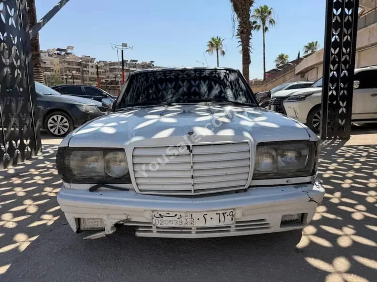 مرسيدس - بنز برابس 1987 اتوماتيك 700,000 كم 4 سلندر دفع خلفي سيدان أبيض بنزين